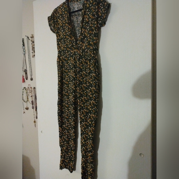 Junior size XXL (18) jumper - Picture 3 of 6